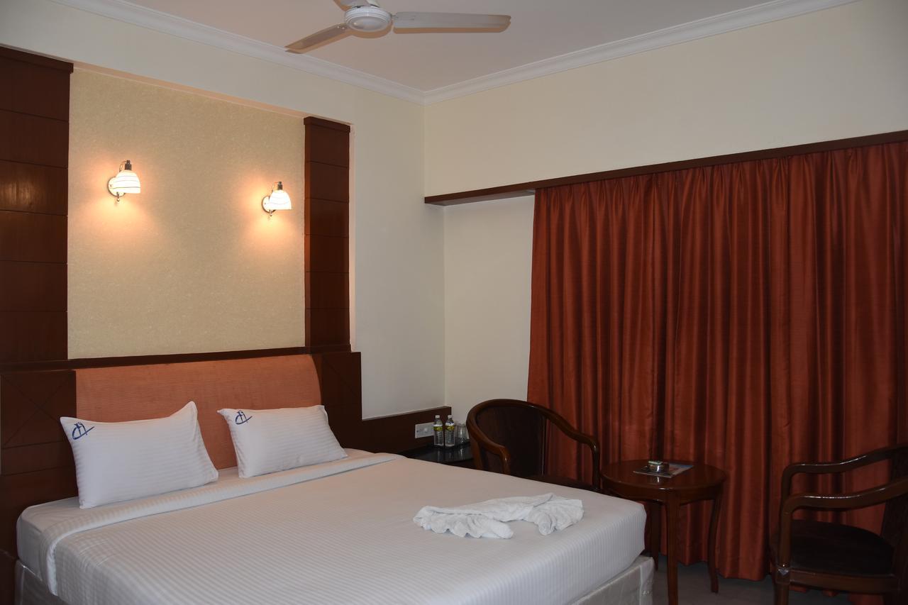 Hotel Ulo Chennai Deluxe Exterior foto