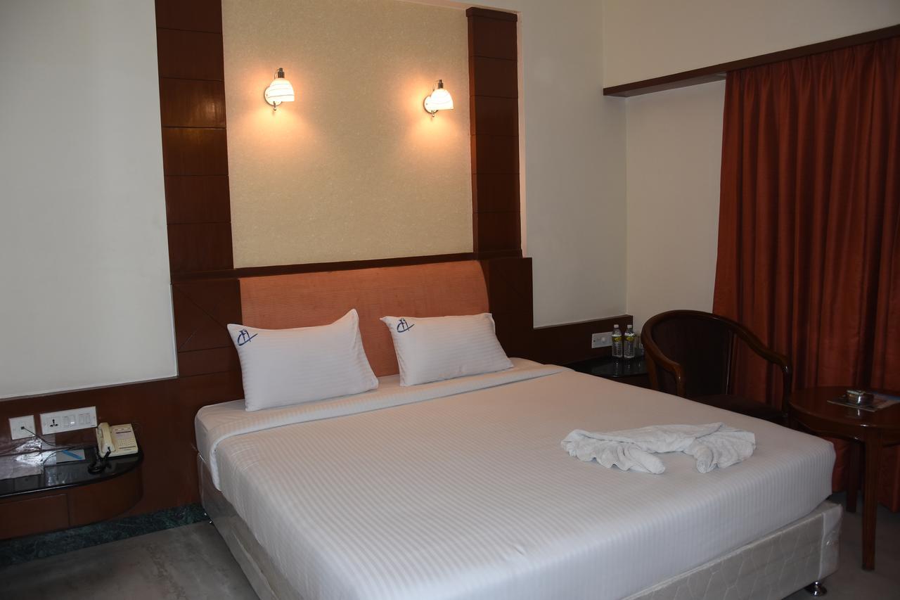 Hotel Ulo Chennai Deluxe Exterior foto